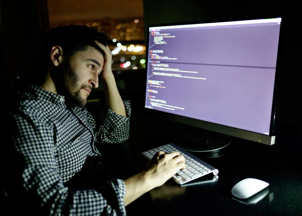 Qui contacter pour réaliser un développement de logiciel sur mesure ?